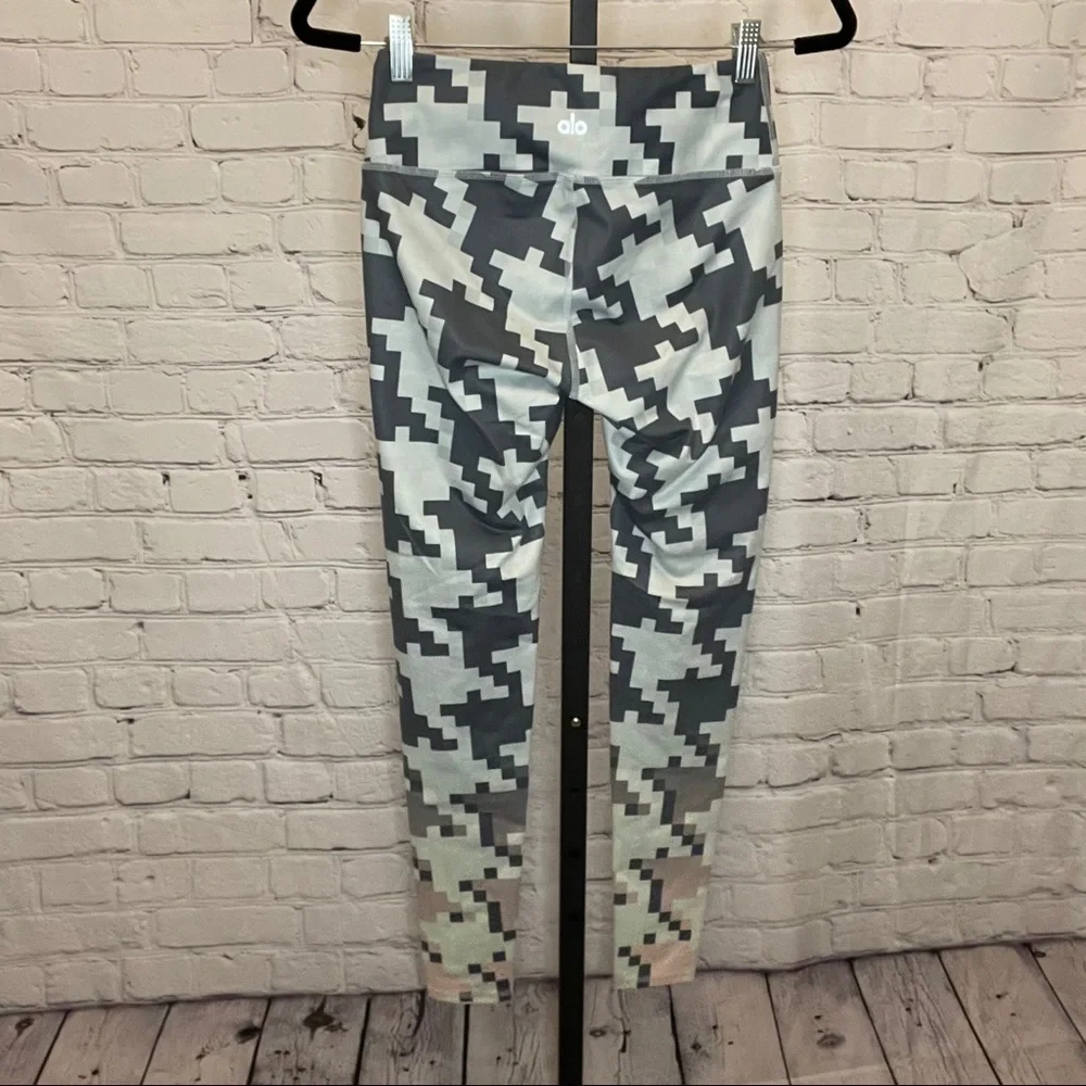 ALO Yoga Airbrush Slate Pixel Long Leggings